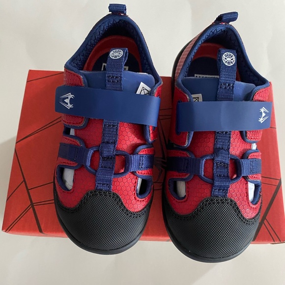 cheap clarks boys shoes